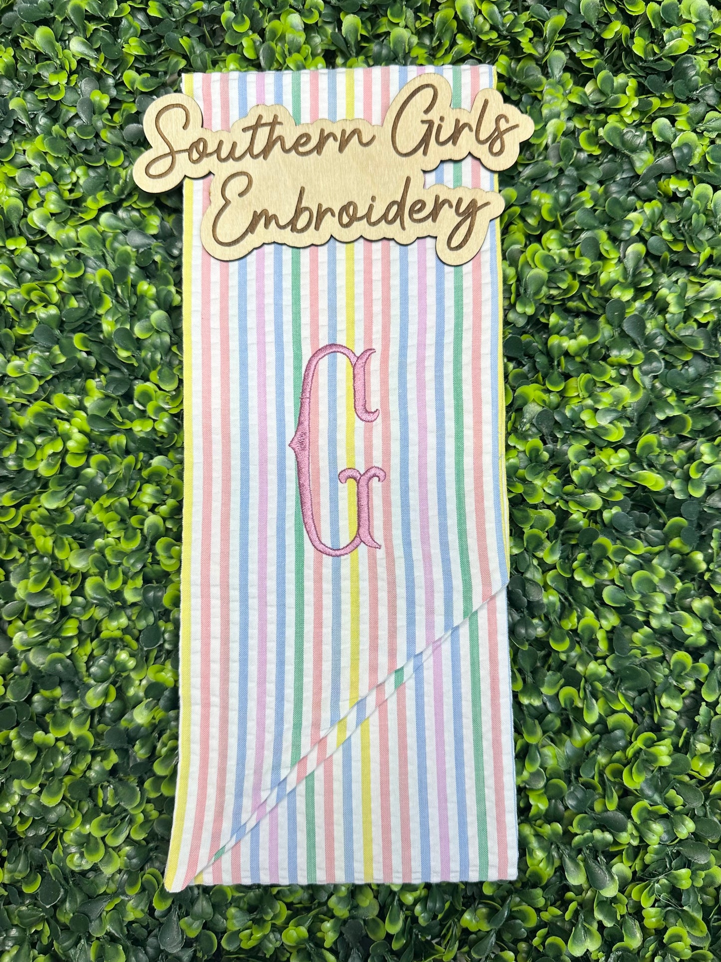 Seersucker Wreath Sash with Initial