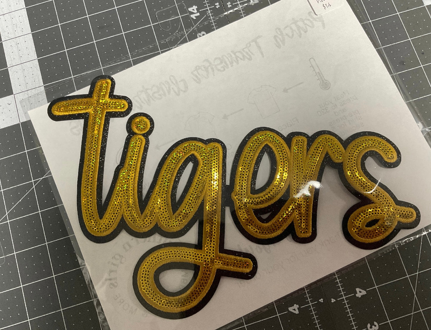 Patch Sequin gold Tigers word